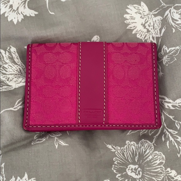 Hot pink Coach wallet - Picture 1 of 3